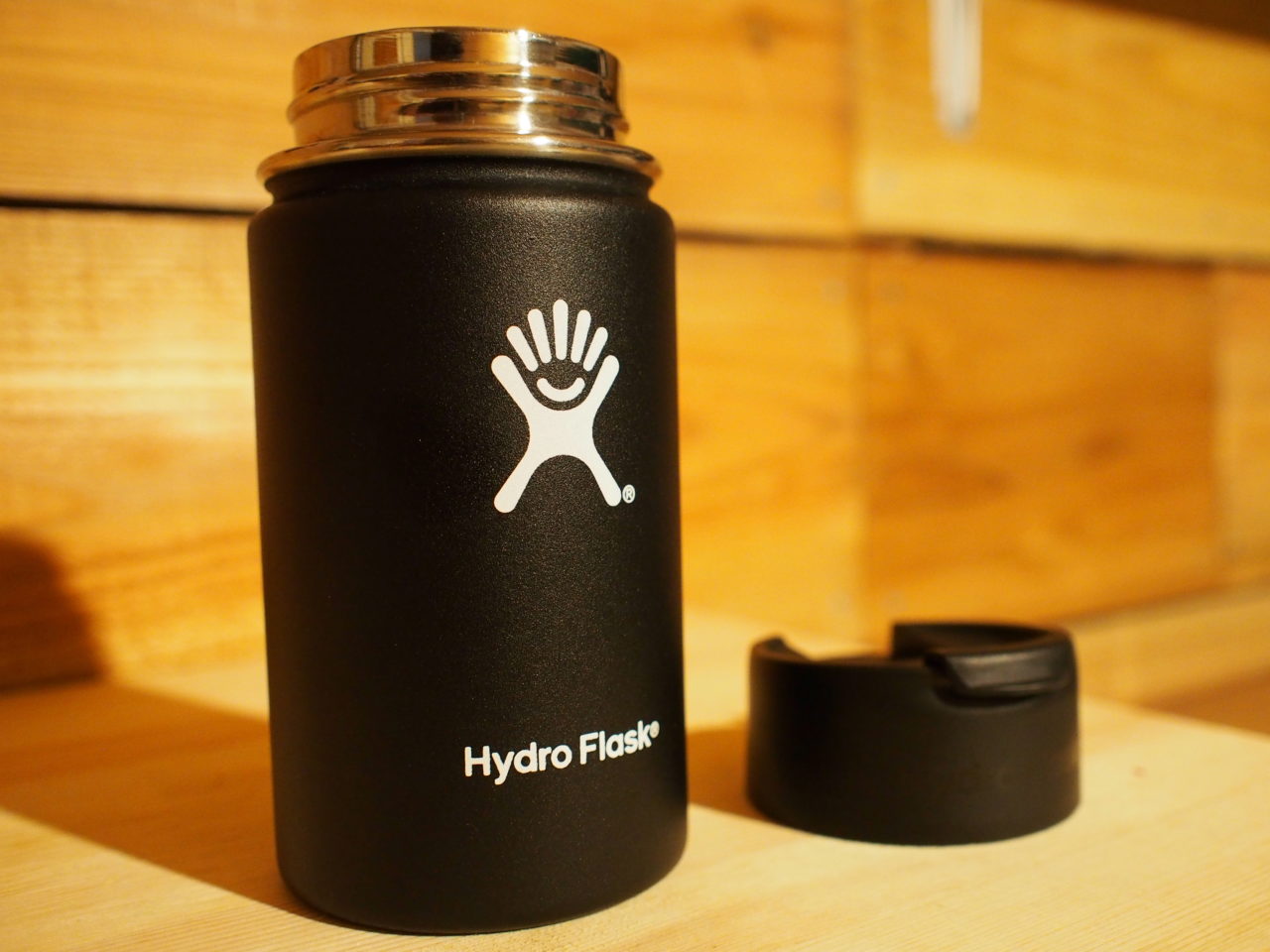 Hydro Flask(ハイドロフラスク)1年間使ってみた感想。間違いなく